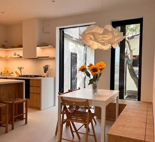 M9 Tranquillo - In The Heart Of Semesterbostad